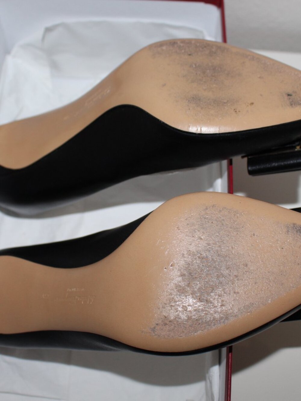 Salvatore Ferragamo  85mm Vara Bow pumps - Picture 5 of 16